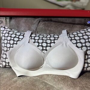 Elegant Cream Wireless Bra